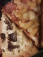 Domino's Pizza food