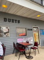 Duey's Corner Tap food