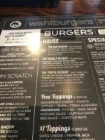 Wahlburgers inside