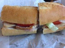 Tub's Gourmet Subs food