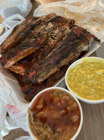 Payne's Bar-B-Q food