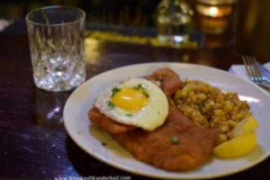 The Glunz Tavern food