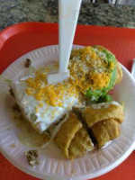 Roberto's Taco Shop food