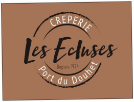 Creperie Les Ecluses inside