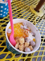 Yoppi Frozen Yogurt food