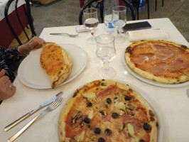 Pizzeria Collodi food