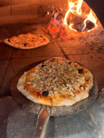 L'ile Aux Pizzas outside