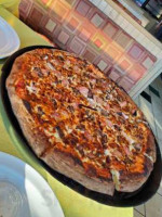 Piecora's Pizza food