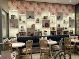 Majestea Tea Room Shop inside