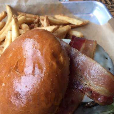 Bj's Brewhouse