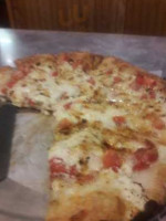 Mikey B's Pizza food