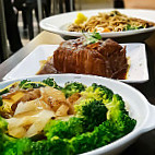 North South East West Fusion Vegetarian Dōng Nán Xī Běi Sù Shí Róng Hé Cān Guǎn food