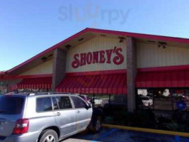 Shoney's outside