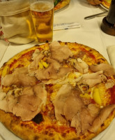 Pizzeria Papillon food