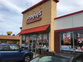 Popeyes Louisiana Kitchen outside