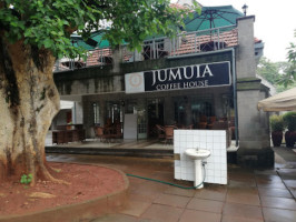 Jumuia Coffee House outside