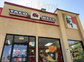 Taco Bell inside