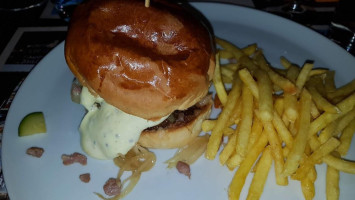 Burger Bar Chez Claudy Rumo food