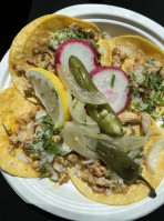 Alams Taqueria food