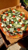 Pizza Lolorico food