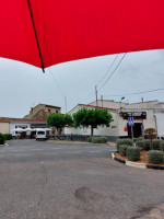 La Baronia outside