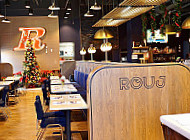 Rouj Creole inside