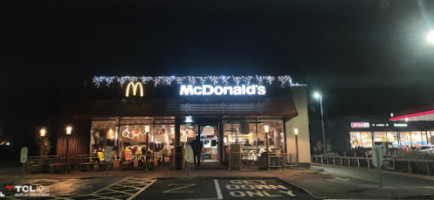 Mcdonalds outside