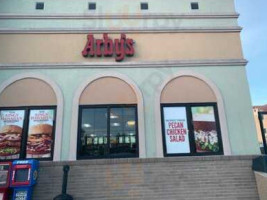 Arby's outside