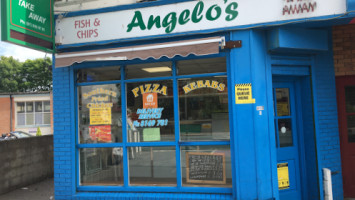 Angelos Chipper outside