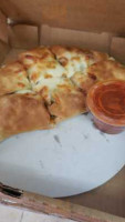 Pamino's pizza food