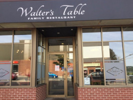 Walter's Table outside