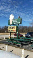 Mussel Beach Drive In outside