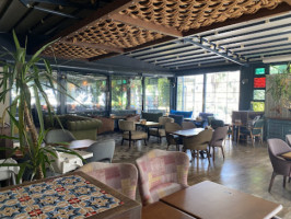 Mercan Balık Restoran inside