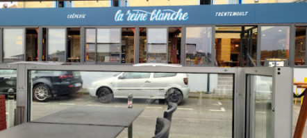 La Reine Blanche food