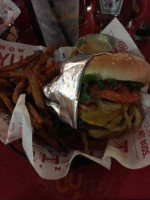 Red Robin Gourmet Burgers And Brews food