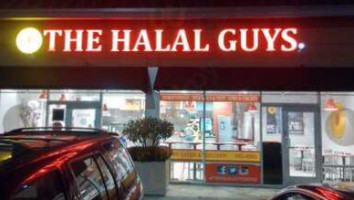 The Halal Guys (skokie, Il) outside