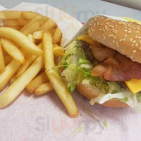 Zorba's Burgers food