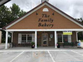 The Family Bakery outside