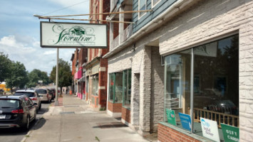 Florentine Pastry Shop outside