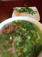 Pho Thinh food