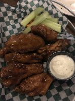 Beaver and Bulldog Sports Pub and Wingery food