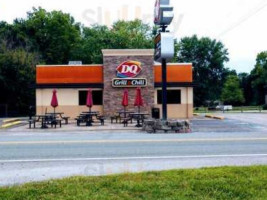 Dairy Queen Grill Chill outside