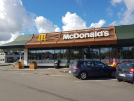 Mcdonald's outside