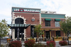 Les 3 Brasseurs outside