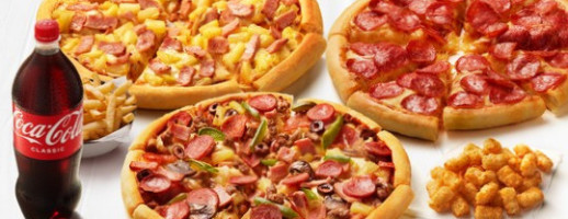 Pizza Hut Oakey food