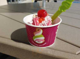 Menchie's Frozen Yogurt food