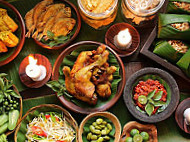 Win's Indonesian food