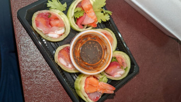 Sushi Kinoya food