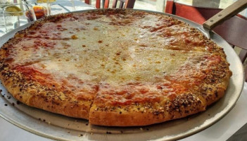 Z Pizza food
