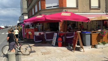 Brasserie De La Plage food